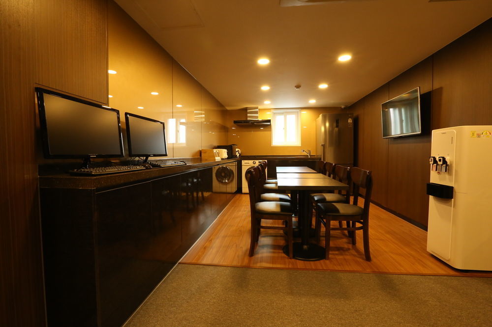Philstay Dongdaemun Avenue Сеул Екстериор снимка